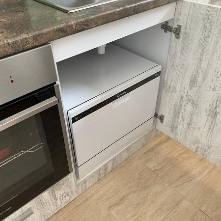 Oasis By The Sea Apartment Приморско Екстериор снимка