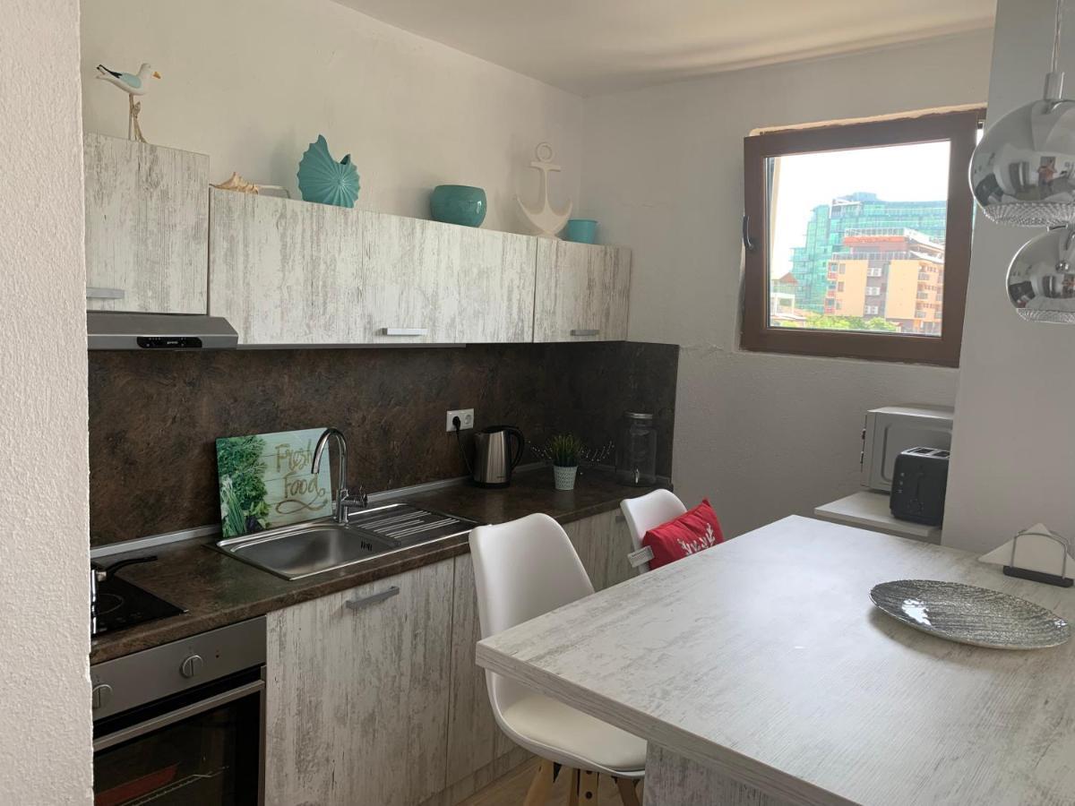 Oasis By The Sea Apartment Приморско Екстериор снимка