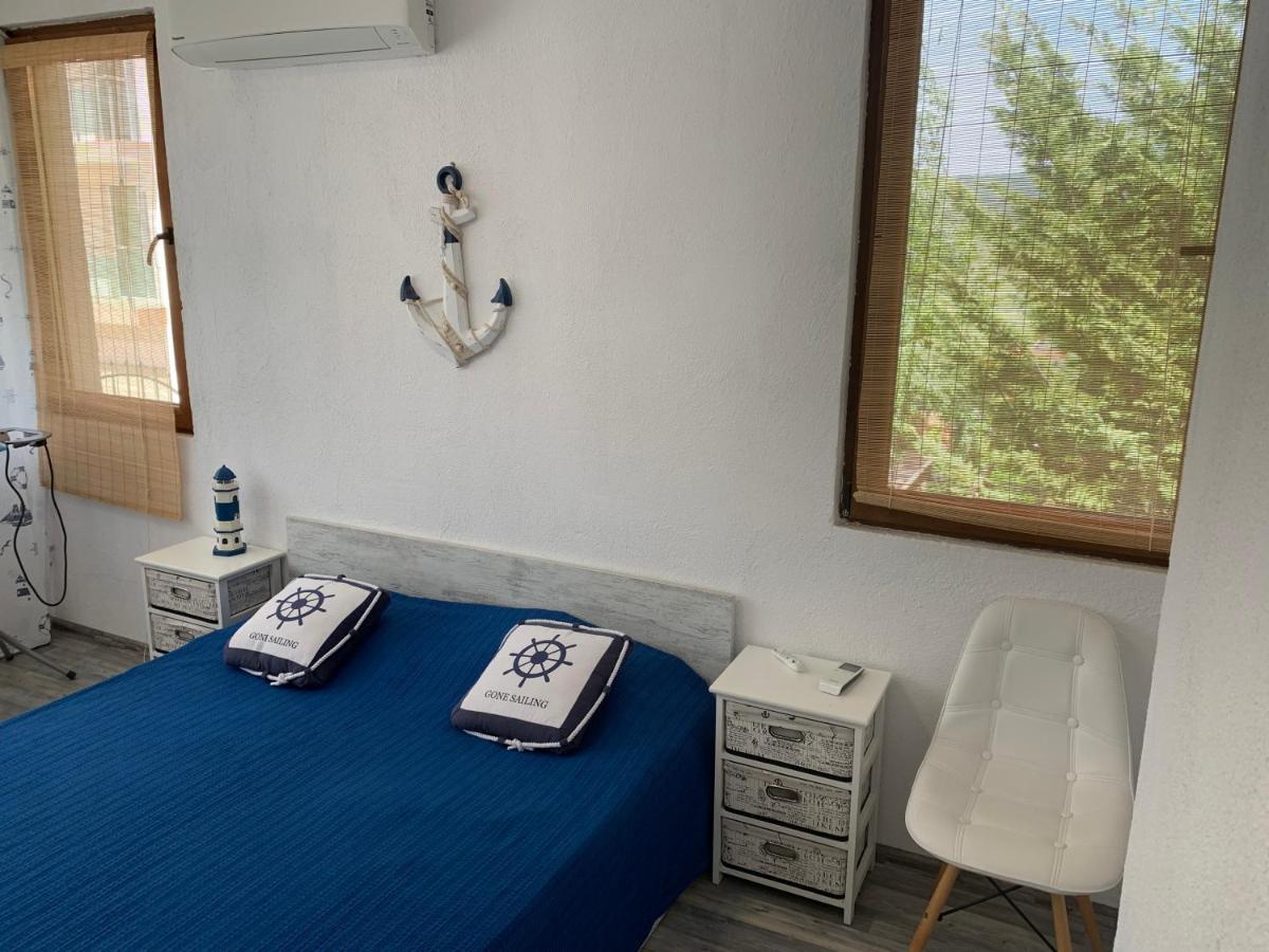 Oasis By The Sea Apartment Приморско Екстериор снимка